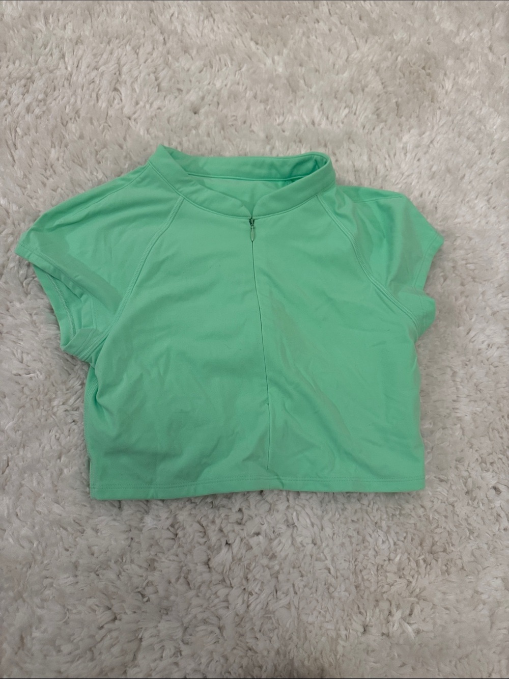 Alphalete cropped tee bra